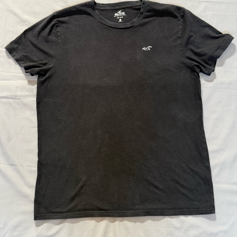Hollister Men'sâ Jet Black Tee